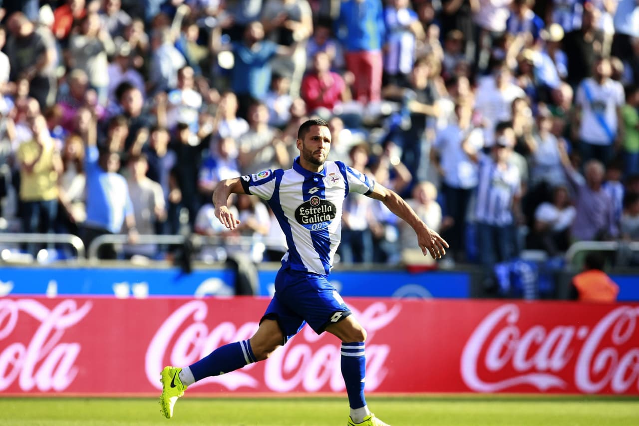 Al minuto 47 Andone puso el descuento para el Dépor y con él llegó a 10 goles en lo que va de la temporada del fútbol español.
