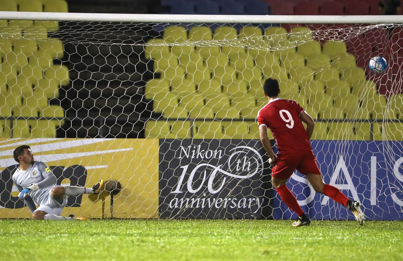 Allí llegó, casi que como un acto de fe, el empate de Siria con un penalti al minuto 40 del segundo tiempo que convirtió Al Somah.