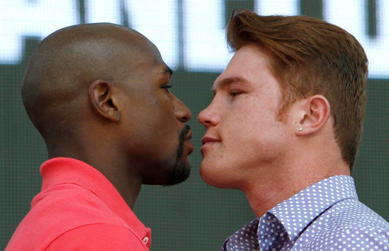 Canelo Álvarez critica a Floyd Mayweather por pelea con youtuber