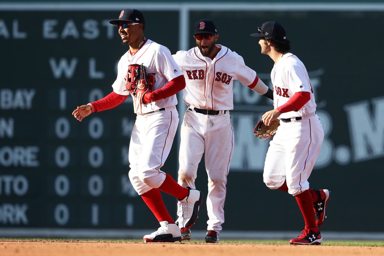 Boston 5 - 3 Pittsburgh: Andrew Benintendi conectó cuadrangular de 3 careras en la quinta entrada.