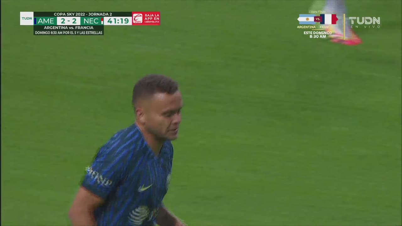 ¡No perdona! 'Cabecita' Rodríguez le pega con fuerza y el 2-2