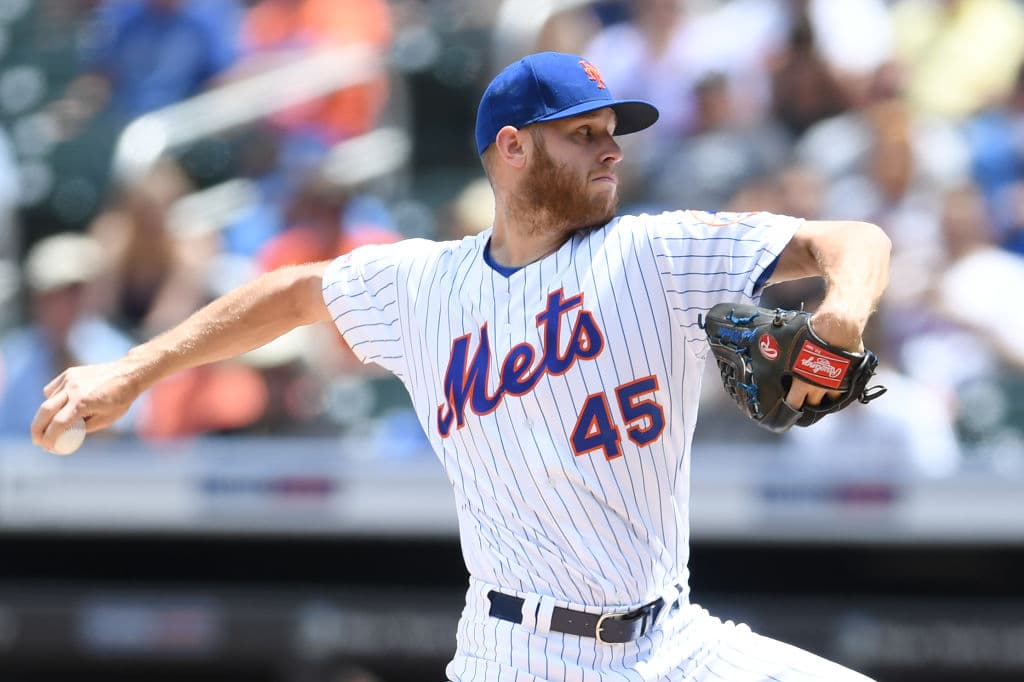 El abridor de los Mets Zack Wheeler mantuvo el juego reñido tras tolerar un descomunal jonrón al venezolano Pablo Sandoval y otro de Brandon Belt. Tuvo una saluda de calidad con 7.0 innings, en los que toleró tres imparables, uno de ellos cuadrangular, le hicieron tres carreras, ponchó a seis pero salió sin decisión.
<br>