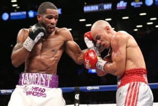Lamont Peterson aburrió, pero retuvo título ante Edgar Santana.