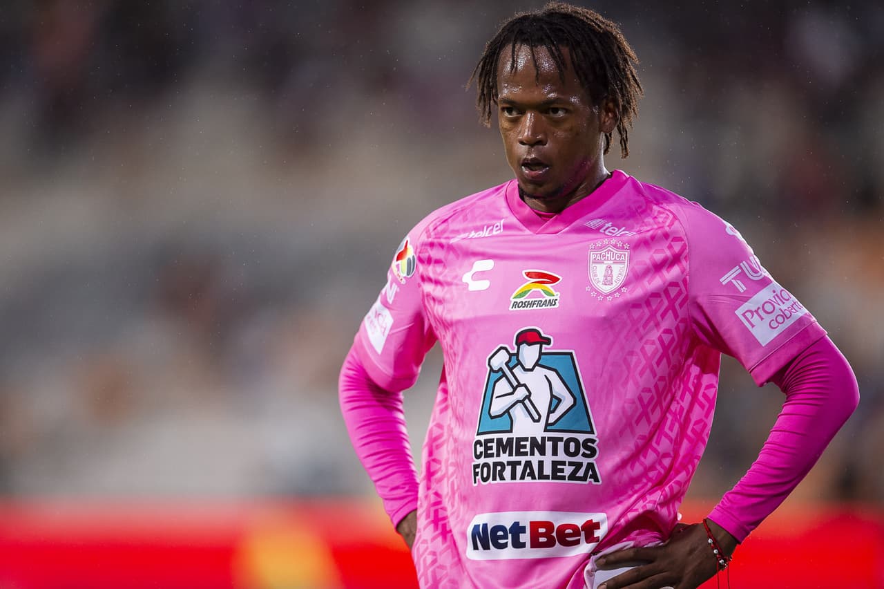 Al 87', una mano de Romario Ibarra en el área le daba vida a Santos. Fernando Gorriarán cobraba y no perdonaba para el empate definitivo.