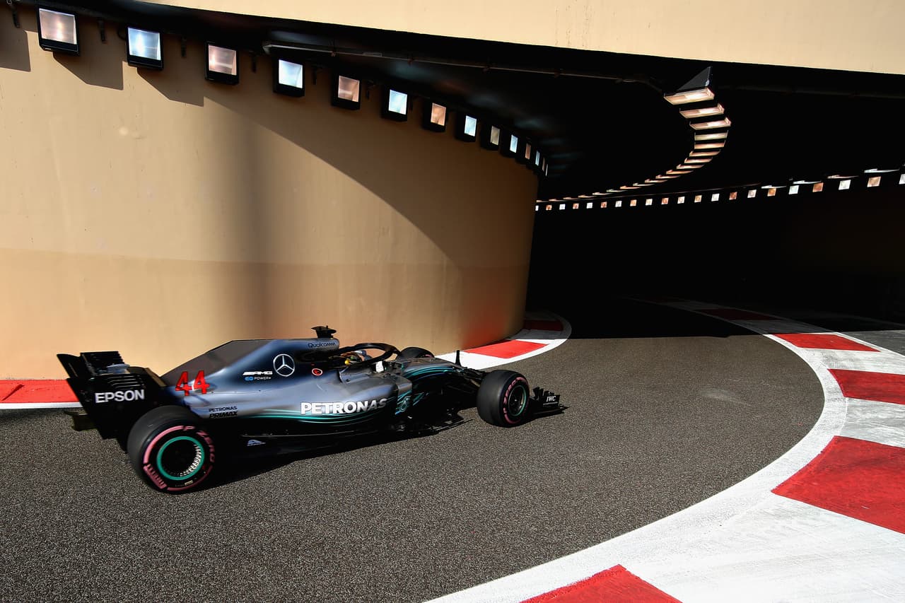 1. Lewis Hamilton (Mercedes) - Mejor tiempo: 1:34.794 / Vueltas: 19