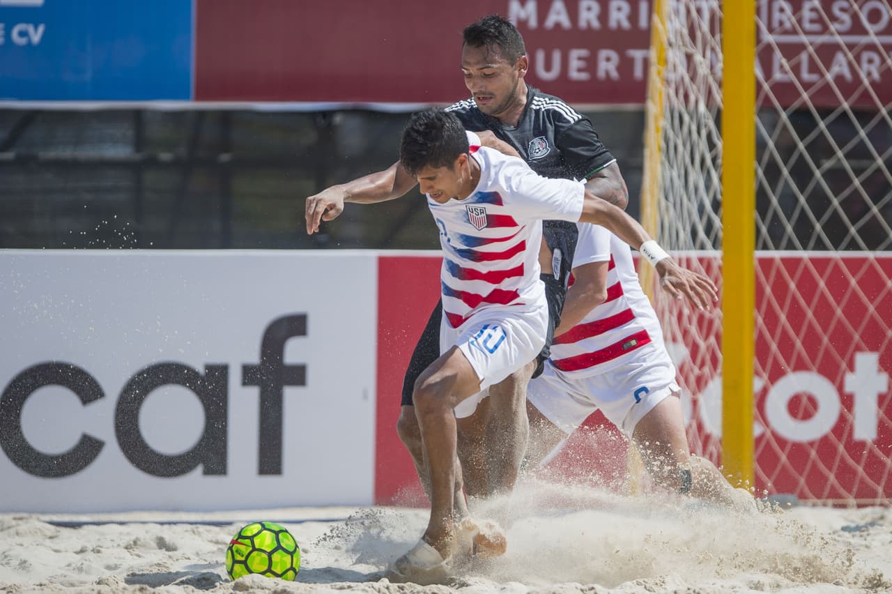 De nuevo Nick Perera anotó para el Team USA, pero fue demasiado tarde porque ya México era el dueño del partido.