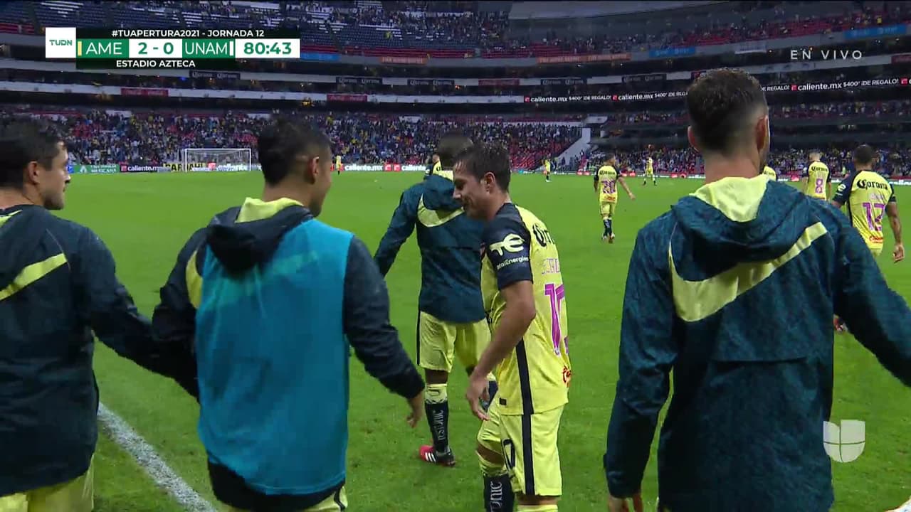 ¡GOL!  anota para América. Henry Martín