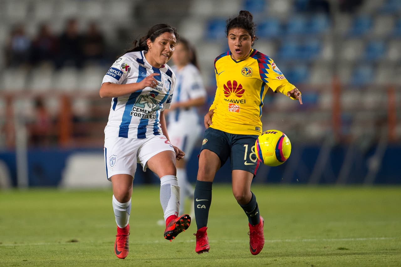 Action photo during the match between Pachuca vs America, corresponding to the 2nd round of the Women's League MX Closing Tournament 2018 at Estadio Hidalgo. Foto de accion durante el partido Pachuca vs America, correspondiente a la jornada 2 de la Liga Femenil MX Torneo Clausura 2018, en el Estadio Hidalgo. En la foto: Betzy Cuevas de America 15/01/2018/MEXSPORT/Osvaldo Aguilar