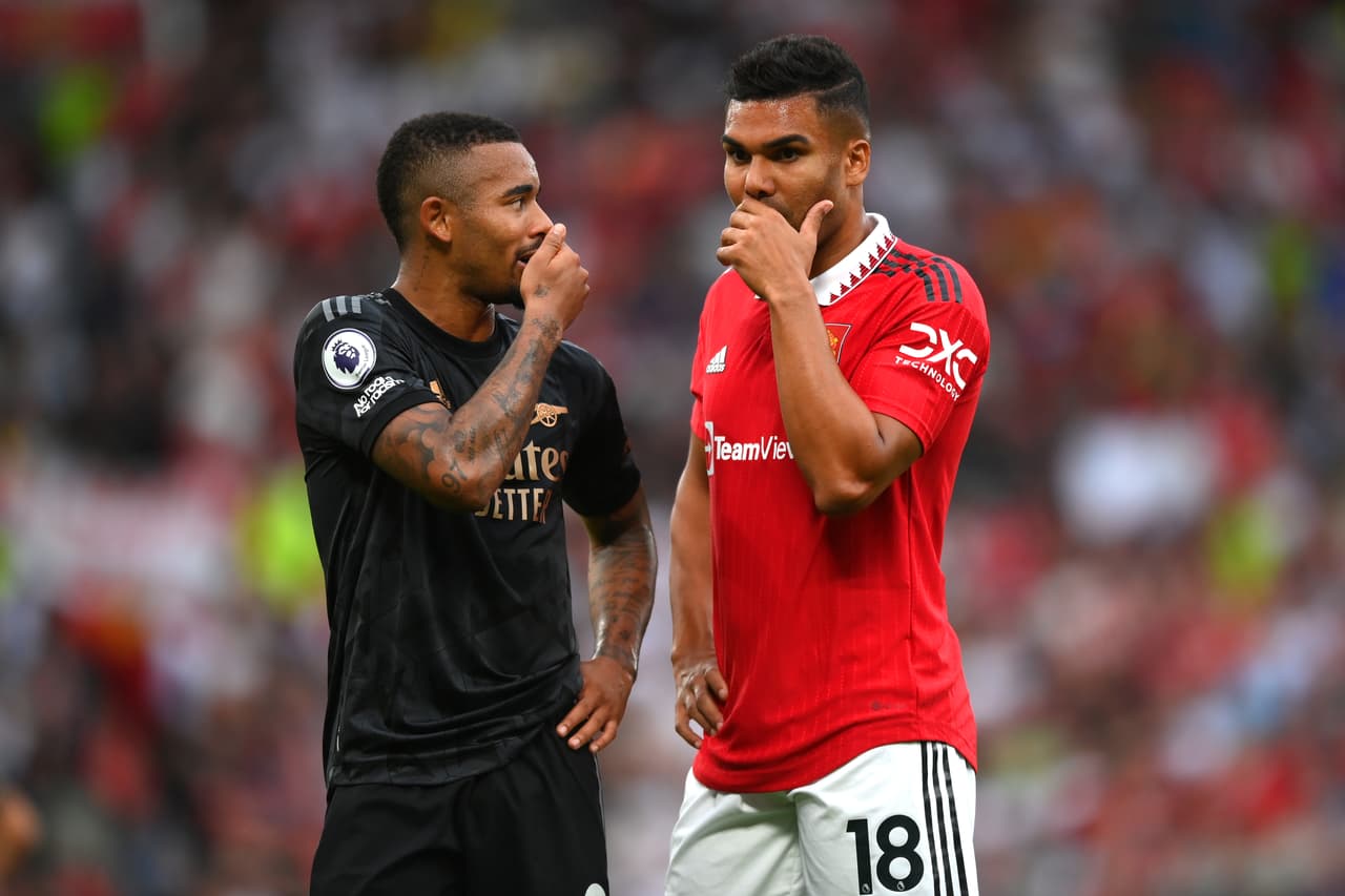 Manchester United venció al Arsenal con un doblete de Marcus Raschord y otro tanto de Antony, quien tuvo así un debut de ensueño.