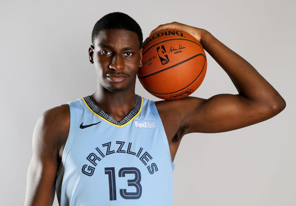 <b>Jaren Jackson Jr.</b> de los Memphis Grizzlies fue nominado al equipo ideal de novatos de la NBA.