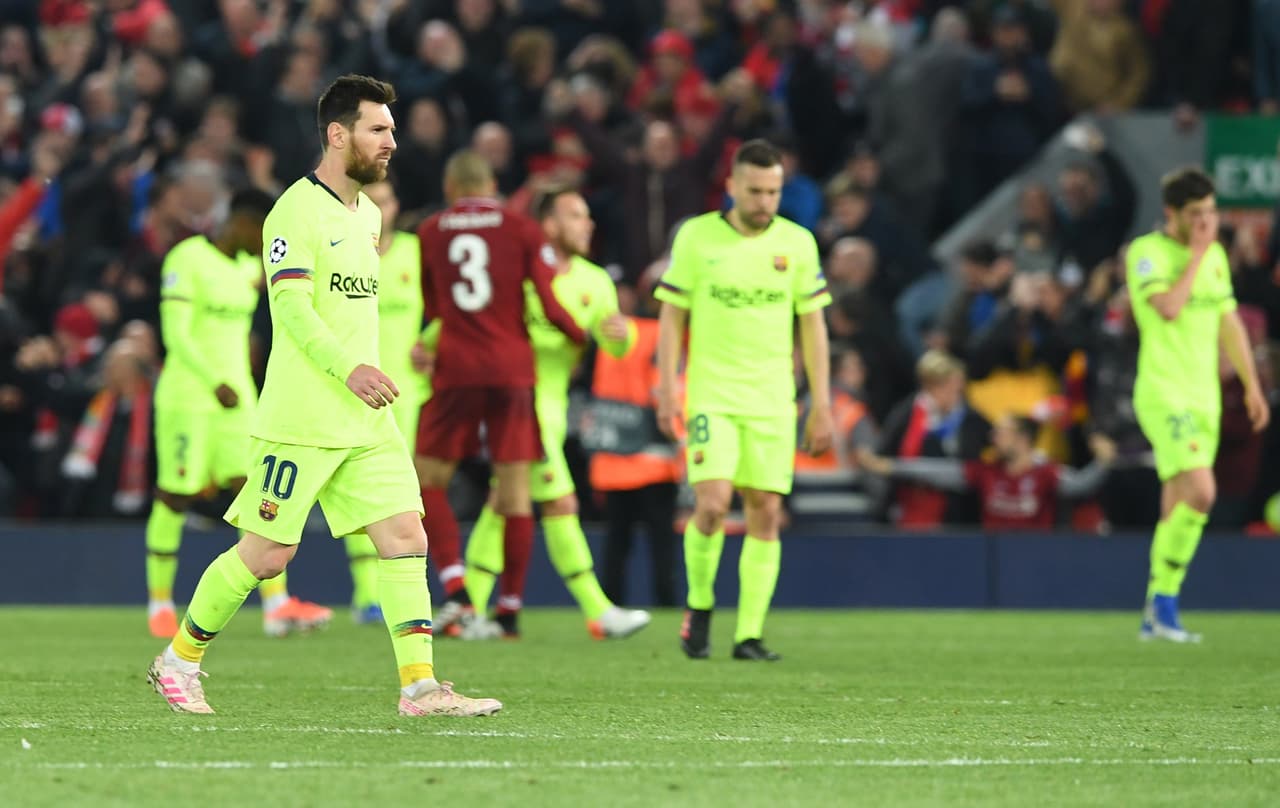 Por ser la gran figura del equipo español, Lionel Messi ha sido señalado por muchos en la penosa derrota por 4-0 ante Liverpool en Anfield por la Semifinal de la UEFA Champions League. Una vez el árbitro decretó el final del partido, la desolación fue protagonista en su rostro.