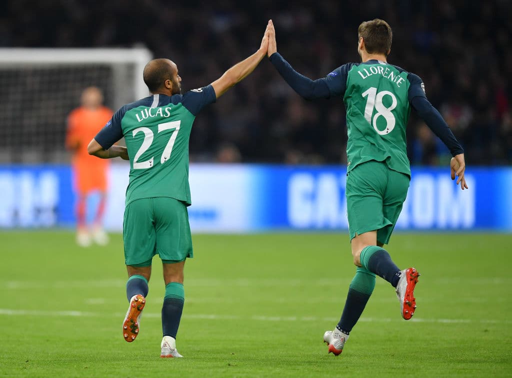 Una actuación milagrosa, providencial, para la eternidad, así fue el triplete que marcó Lucas Moura a favor del Tottenham Hotspur en la Vuelta de las Semifinales de la Liga de Campeones ante el Ajax. Moura anotó a los 55, 59 y 96 minutos los goles que le sacan de la bolsa el boleto a la Final a los Holandeses. Estas son las imágenes de esa proeza.