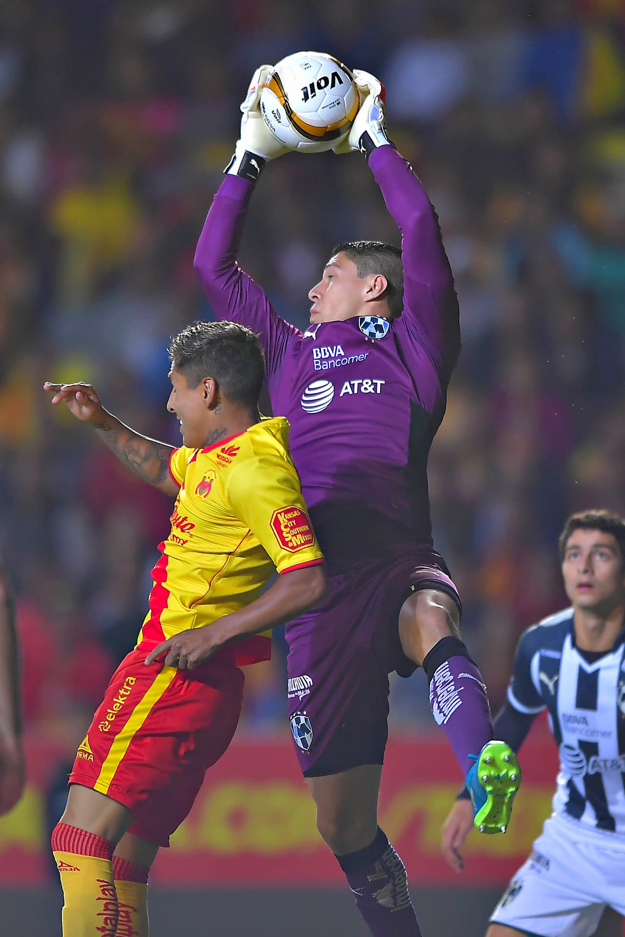 Morelia está obligado a marcar dos goles en el partido de vuelta que se disputará en el campo de Monterrey.
