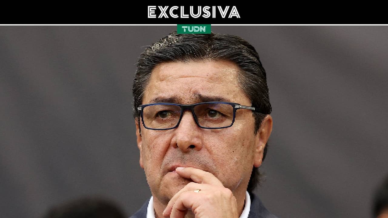 Luis Fernando Tena explica por qué cantó Himno de Guatemala en Copa Oro