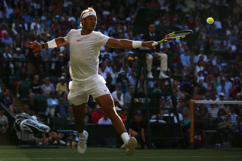 Nadal necesitó sacar lo mejor de su juego, pero en el primer set se impuso 7-5, en un dominio que parecía prolongar para el segundo parcial.