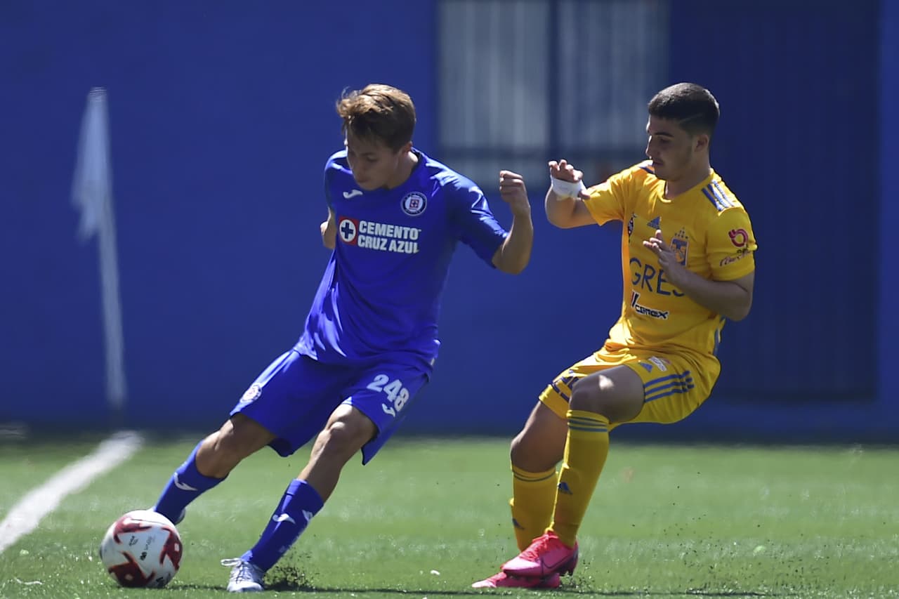 En Italia comparan a juvenil de Cruz Azul con 'Niño' Torres