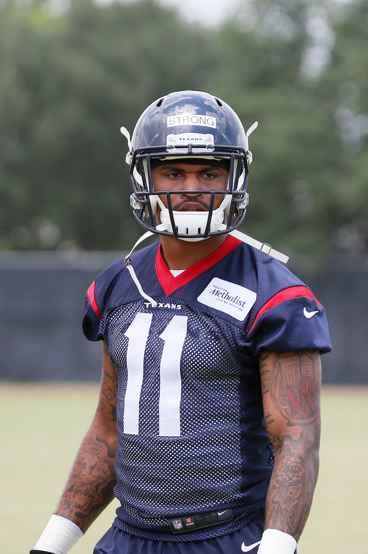Checa las imágenes del novato receptor de los Houston Texans, Jaelen Strong, durante su sesión de fotos y dentro de los entrenamientos (AP-NFL).