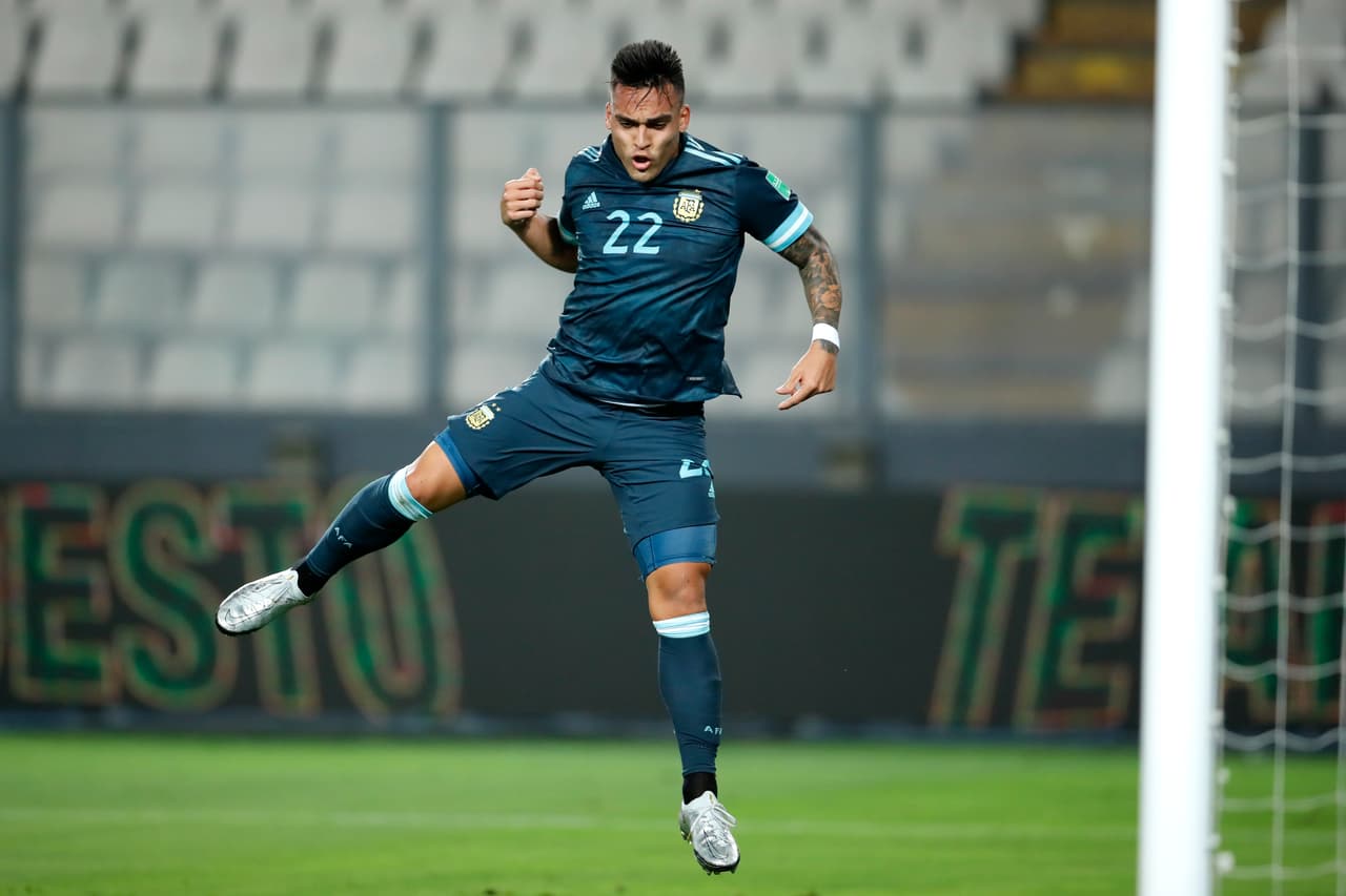 Con goles de Nicolás González y Lautaro Martínes, Argentina se impone en su visita a Perú.