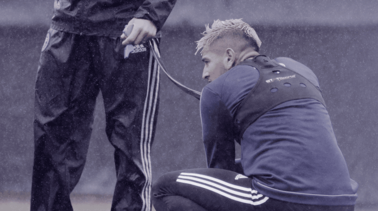 No es raro ver a Ronald así en las prácticas, cansado después de haber entrenado con toda.