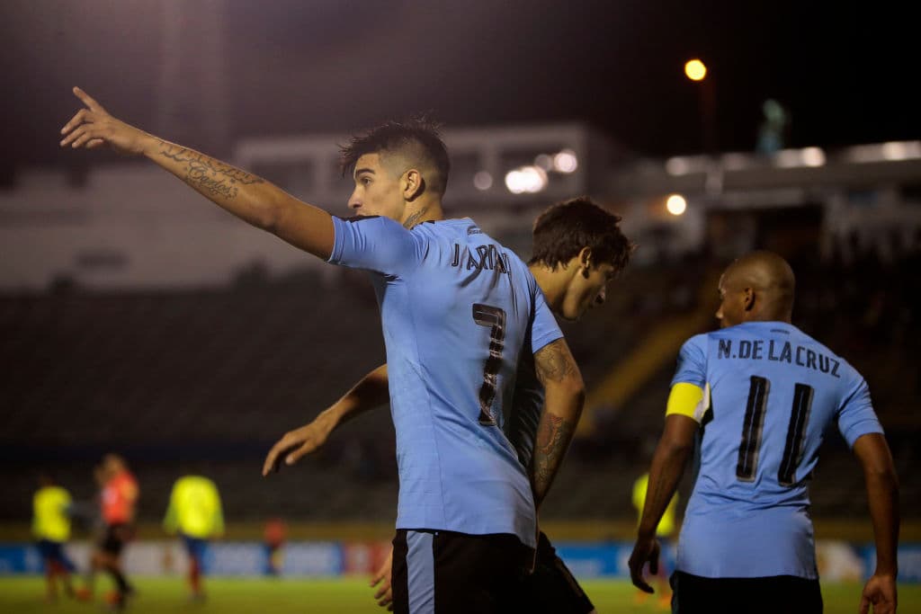 Joaquín Ardaíz celebra uno de sus goles ante Ecuador en el Sudamericano Sub 20.