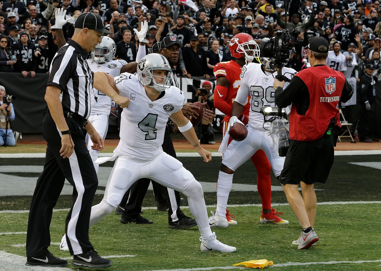 Partidazo en Oakland: Raiders le gana a Kansas City con touchdown de último segundo