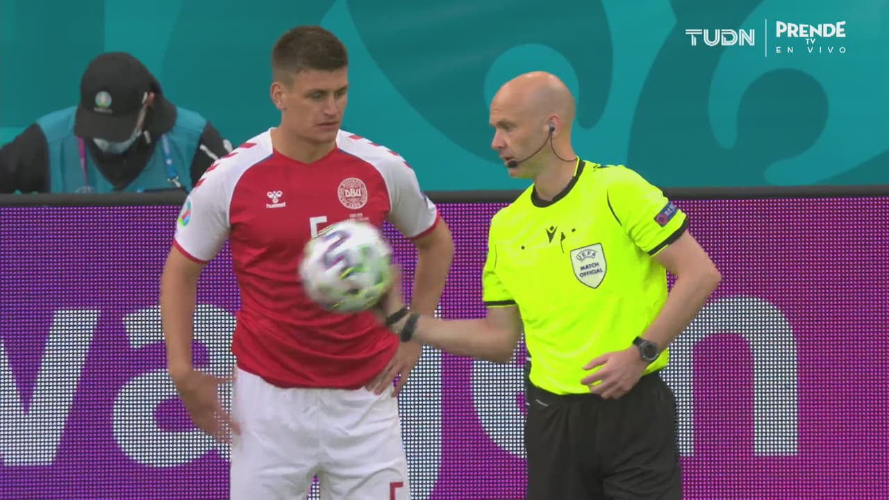 Tras lo sucedido con Eriksen, se reanuda el Dinamarca vs Finlandia