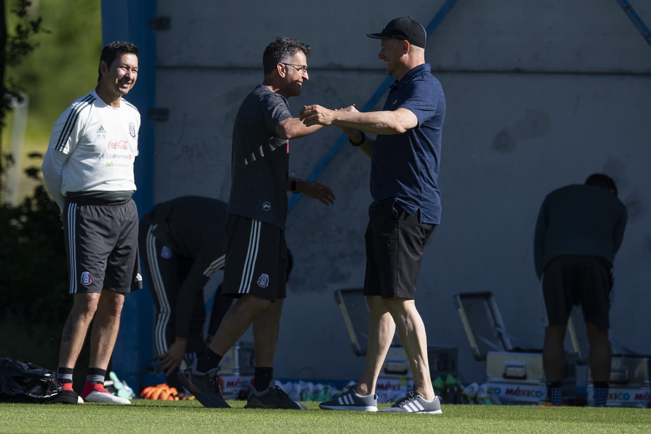 Incluso, al técnico colombiano Juan Carlos Osorio se le notó de buen ánimo durante la práctica.