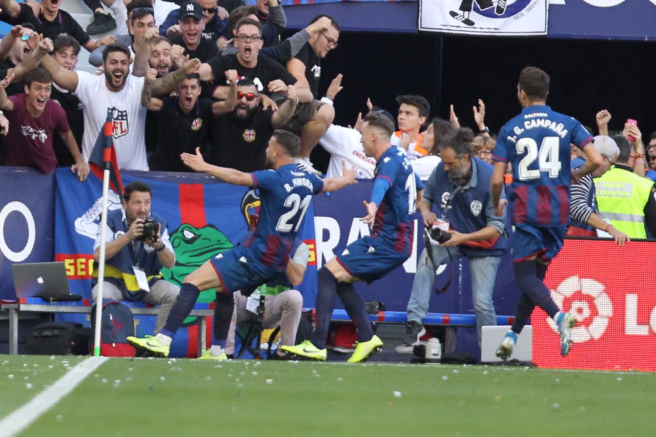 Messi (38’) cobró un penal y abrió el marcador. Gómez (61’), Mayoral (63’) y Radoja (68’) propinaron la goliza.