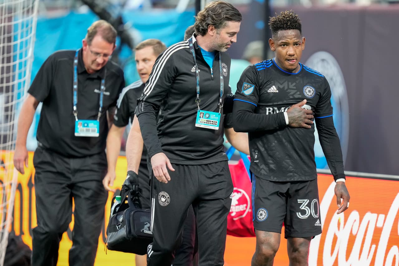 May 14, 2022; Charlotte, North Carolina, USA; CF Montral forward Romell Quioto (30) leaves the field with an injury during the first half against the Charlotte FC at Bank of America Stadium. Mandatory Credit: Jim Dedmon-USA TODAY Sports