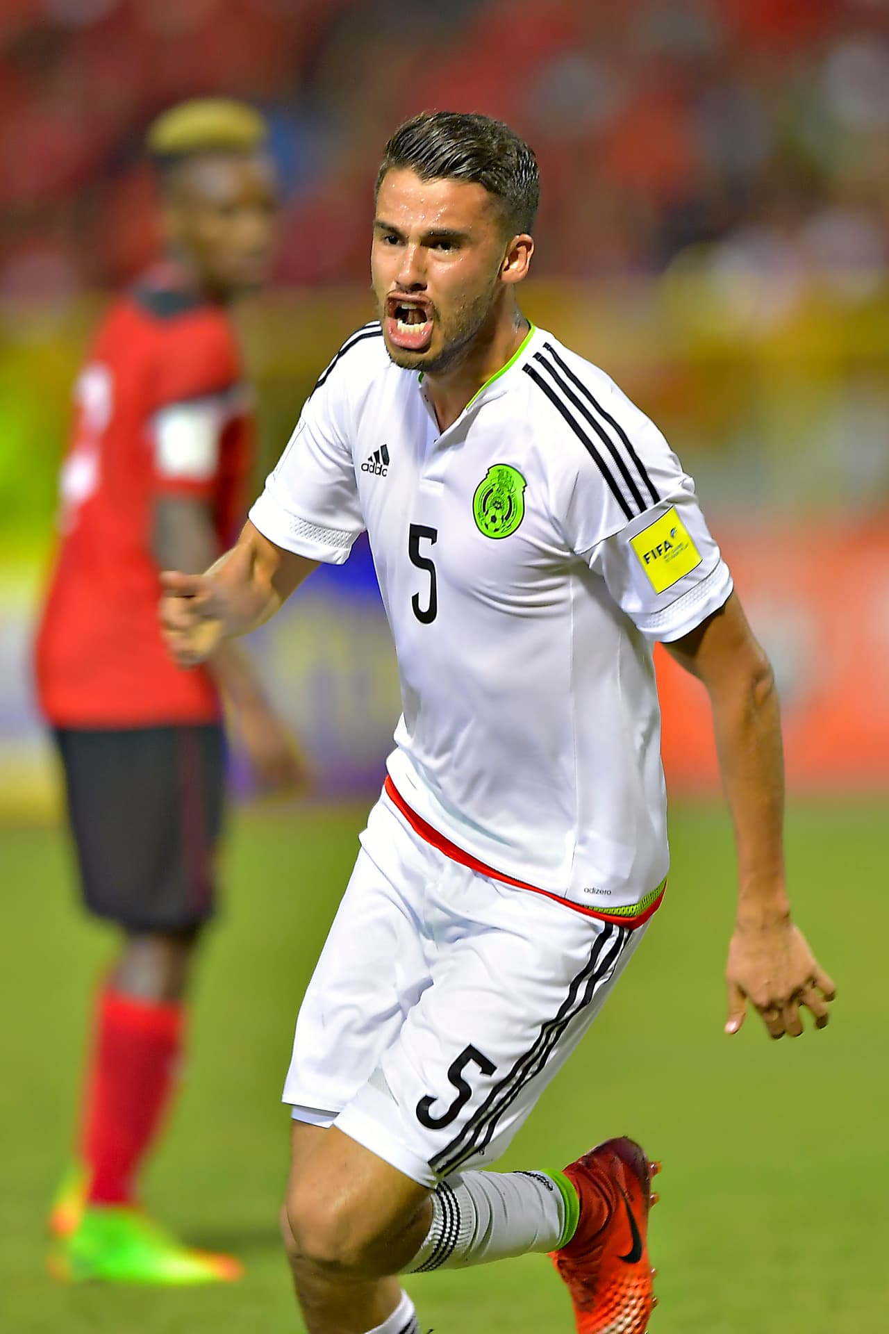 Goles son amores. Su partido no había sido bueno, con muchas imprecisiones y pases errados, pero marcó el gol que hizo la diferencia. Calificación: 8