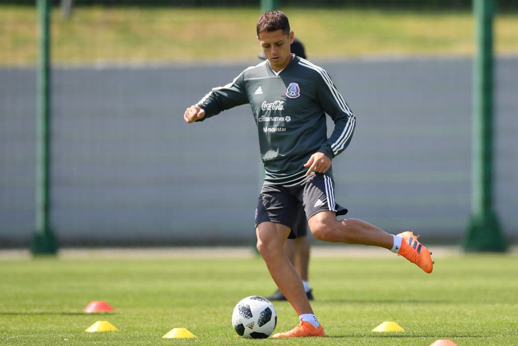 Cerramos una tentativa alineación titular con el delantero del West Ham United Javier Hernández, para coronar la lista que quizás ya le da dolores de cabeza a Torrado. Aquí está nuestro aporte.