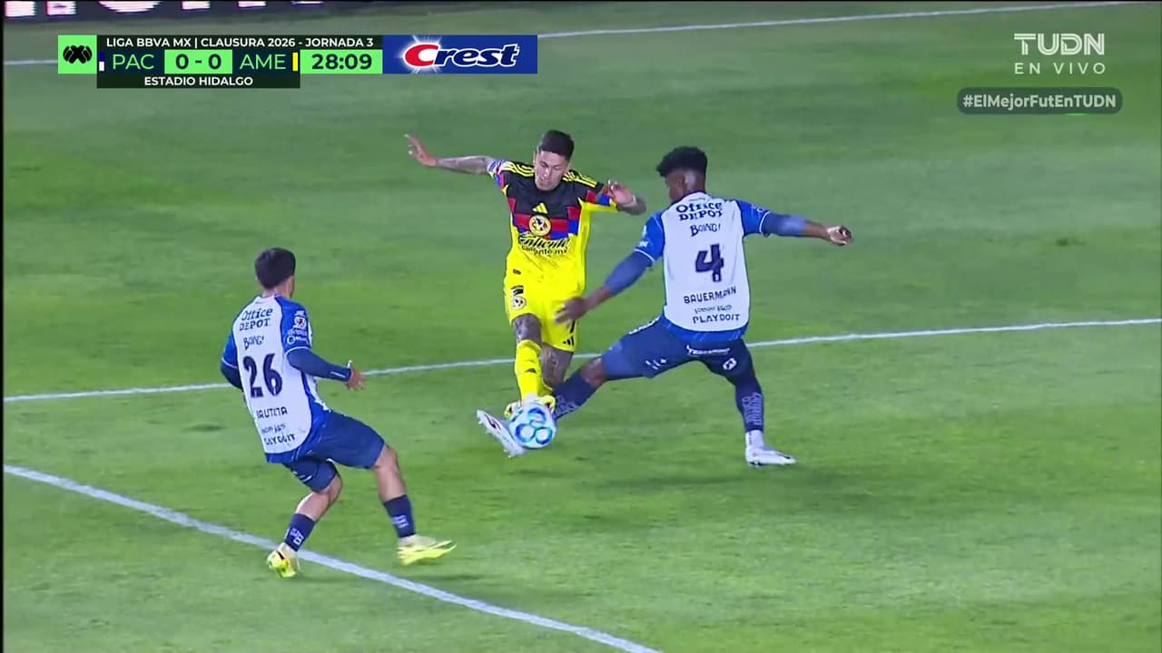 ¿Era penal? La falta a Rayito que no se marca en el área chica