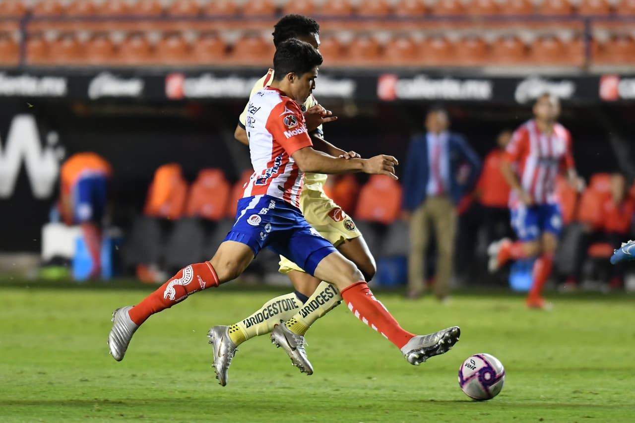 Con gol de Roger Martínez al minuto 51 el América consgue los tres puntos.