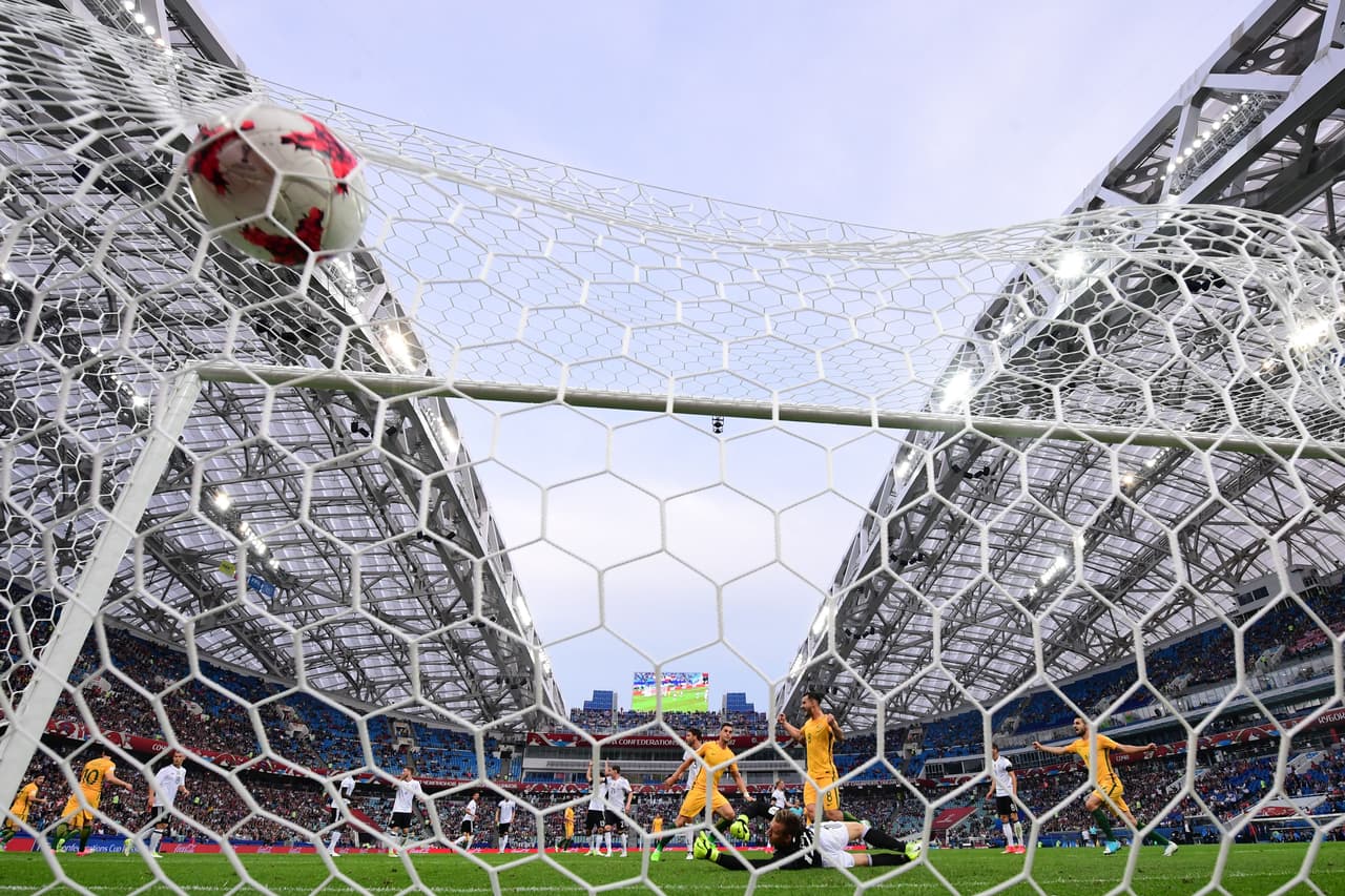 El gol gfue convalidado al ver que no hubo nada de lo que reclamaban los alemanes.