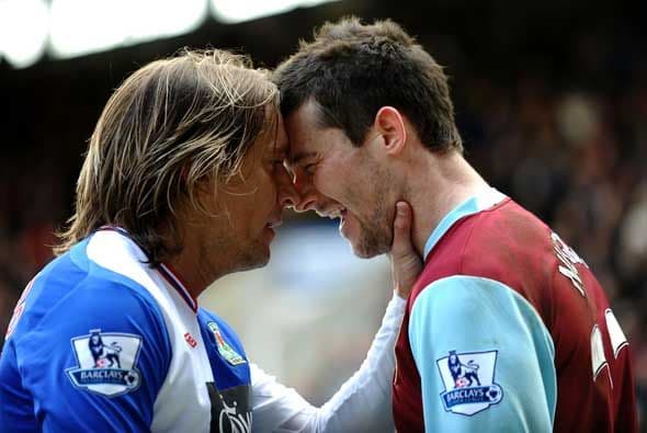 En el otro partido disputado ese día, el Blackburn Rovers de Michel Salgado tuvo un duro juego con el Burnley.