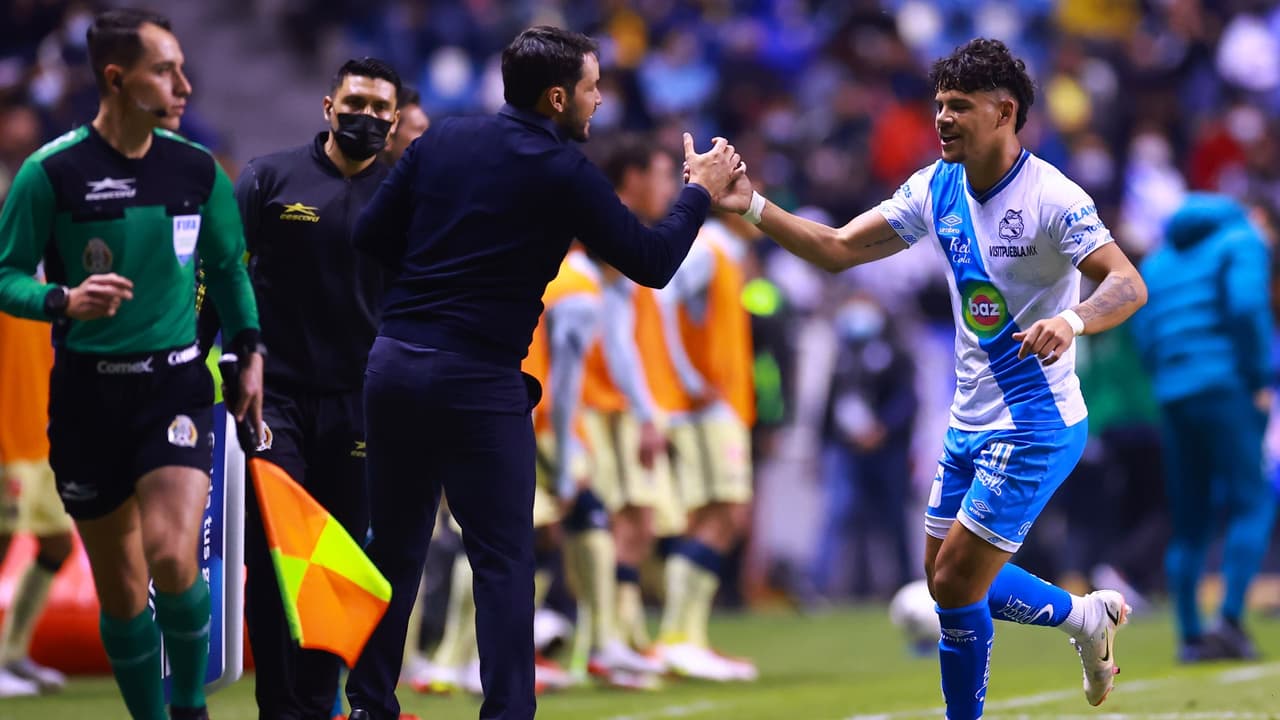 Nicolás Larcamón destacó la actitud de su equipo en partido de la Fecha 1 de Liga MX.