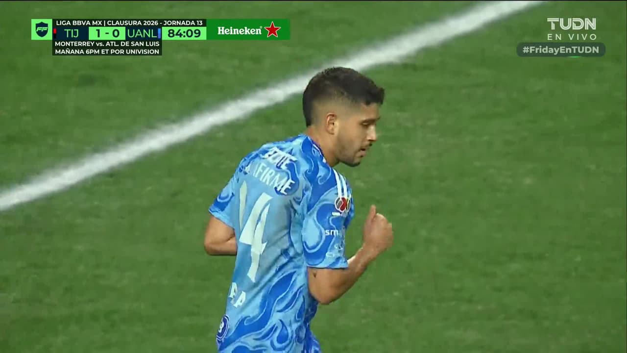 ¡No llega el gol para Tigres! Garza terminó mandando su disparo por arriba de la portería