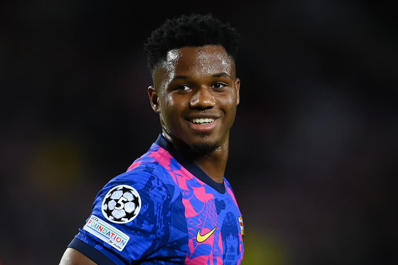 Ansu Fati continuará en el Barcelona y se solidariza con Vinicíus