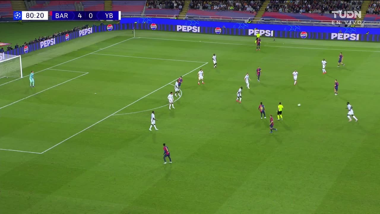 ¡AUTOGOL! de Mohamed Ali Camara para FC Barcelona.