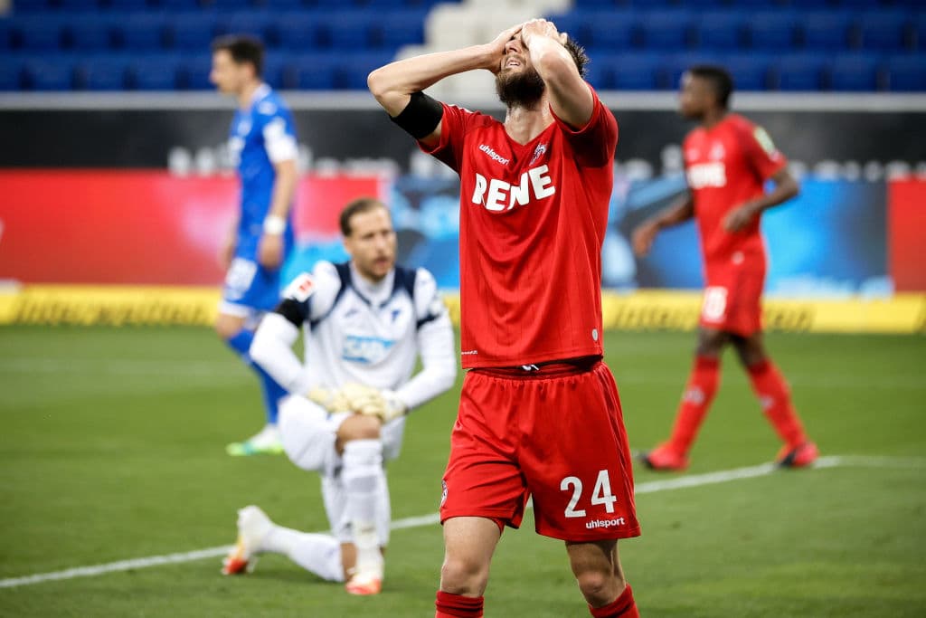 La oportunidad de marcar se la pierde Dominick Drexler, lo sabe y se lamenta.