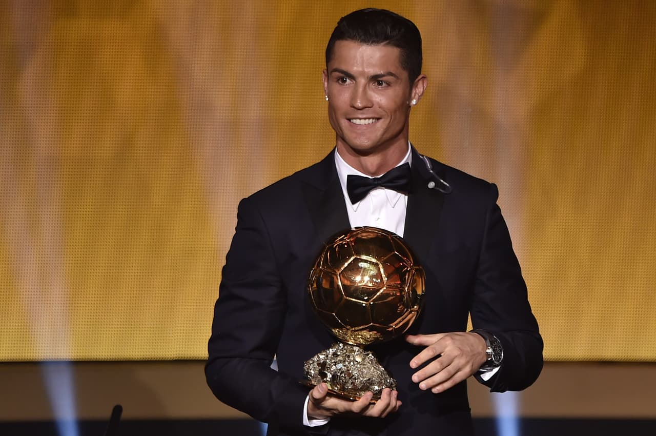 Cristiano Ronaldo Balón de Oro en la ceremonio de 2015.
