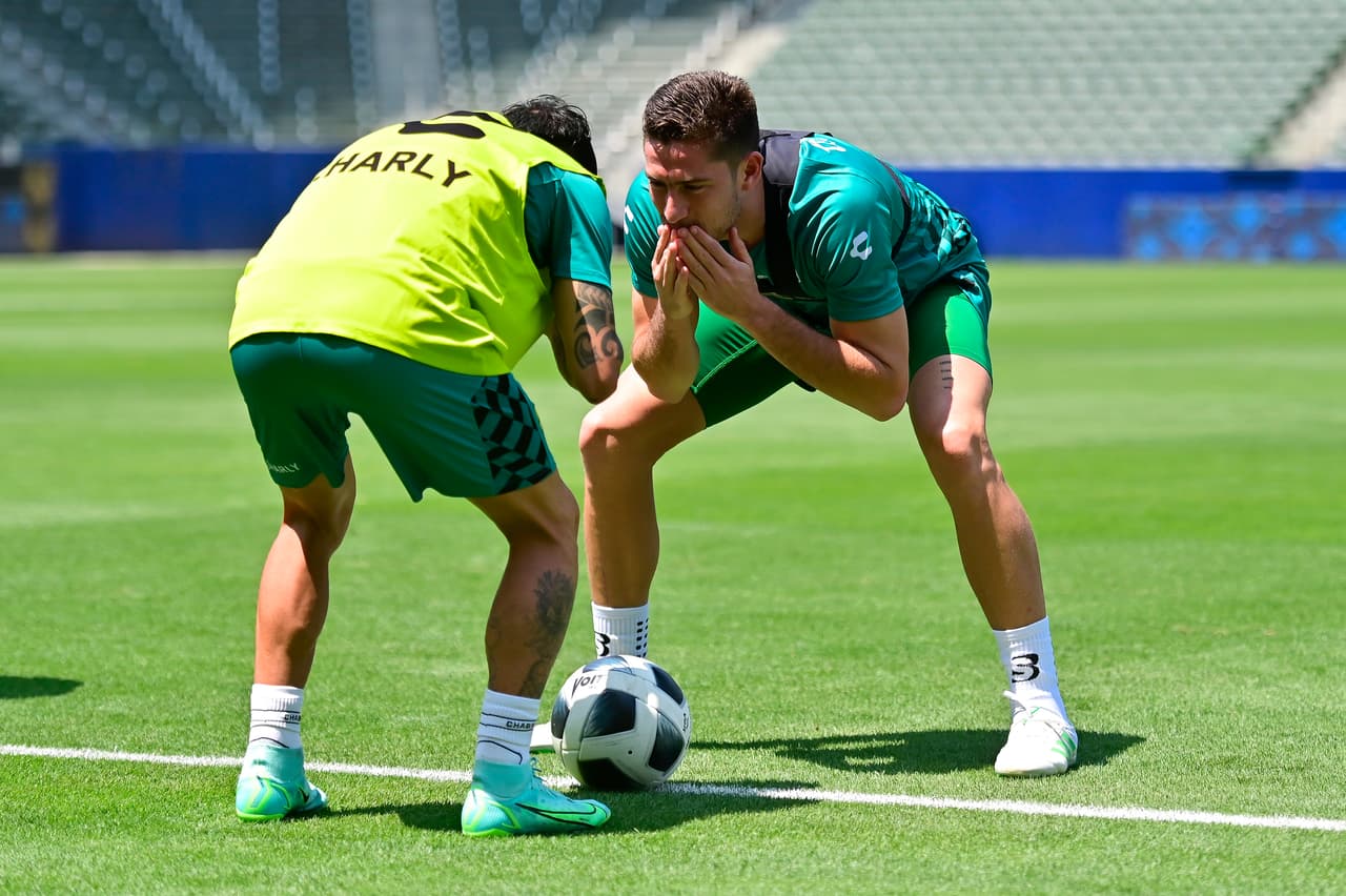 Ambas plantillas se mostraron listas y concentradas para el duelo el próximo domingo 18 de julio.