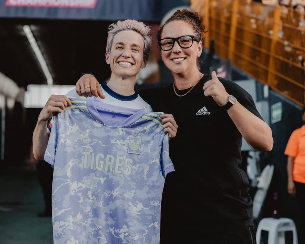 ¡Rapinoe es Tigre! La estadounidense posa con playera de las Amazonas