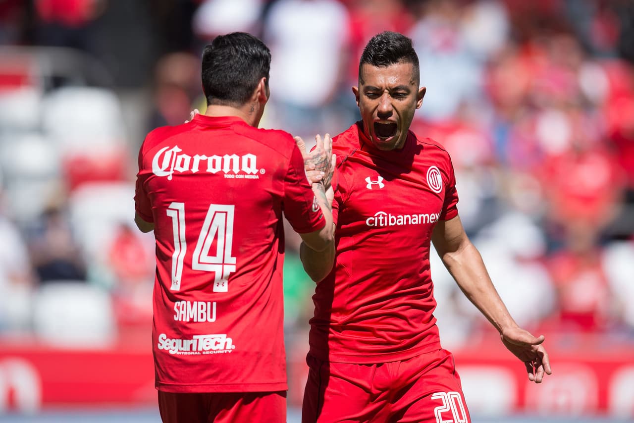 Sin embargo, Uribe estaba encendido y al minuto 44 del primer tiempo el delantero puso el 2-0.