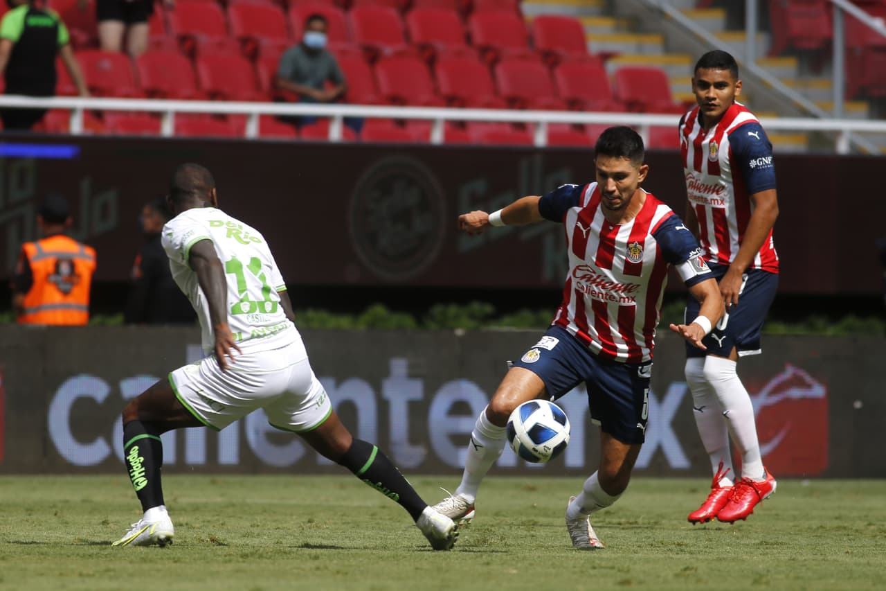 Bravos salió determinado a ganar el encuentro desde el principio, pero un gol de José Godínez al minuto 89 les roba el triunfo y terminan empatando 2-2 con Chivas.