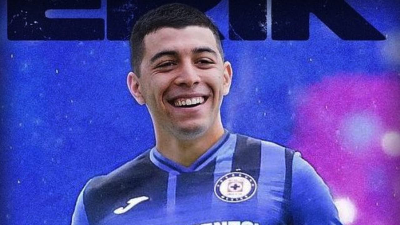 Cruz Azul hace oficial el fichaje de Erik Lira con un video