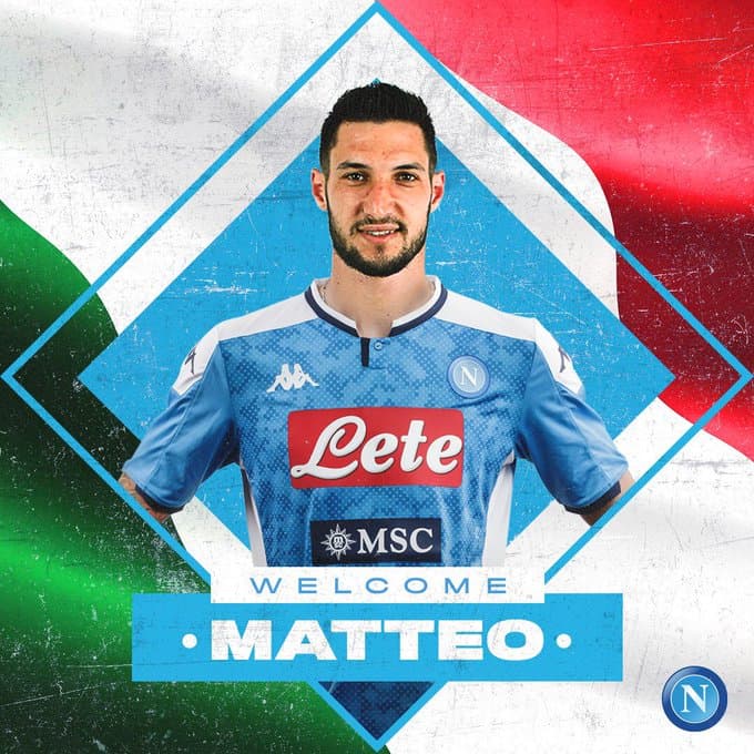 Napoli firma a Politano, competencia importante para Lozano