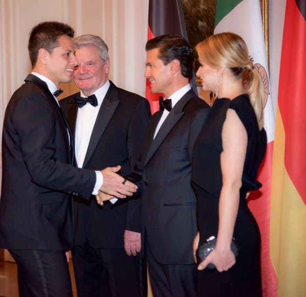'Chicharito' asistió a la cena de Peña Nieto con el presidente de Alemania