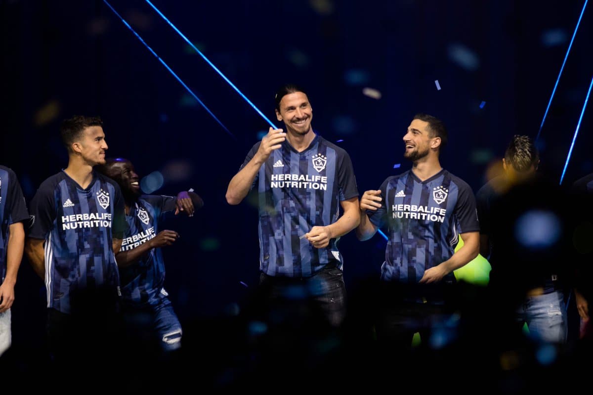 Los equipos de la MLS se alistan para la temporada 2019 con sus nuevas camisetas. (LA Galaxy)