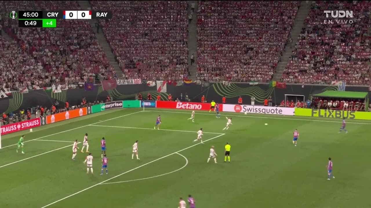 Crystal Palace perdona y deja escapar la más clara del partido